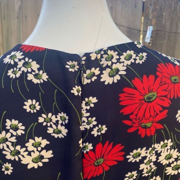 Madewell Peekaboo-Sleeve Midi Dress in Hillside Daisies size - Picture 8 of 10